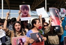 Iranian general acknowledges deaths