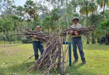 Rangers urge hikers to avoid sticky situation
