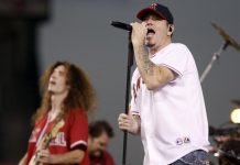 Former Smash Mouth frontman Steve Harwell dies at 56