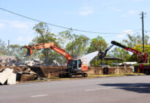 Fire tears through warehouse in Rockhampton CBD
