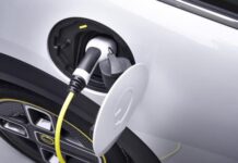 Livingstone Shire backflips on EV charger ‘pause’
