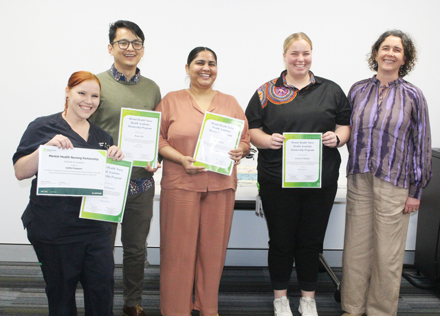 Nurses complete mental health course