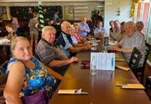 Former Lakes Creek students catch up at Allies